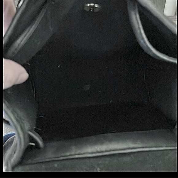 Vintage 1990s Coach Leather Rucksack Daypack or Handheld bag in black - Picture 8 of 9